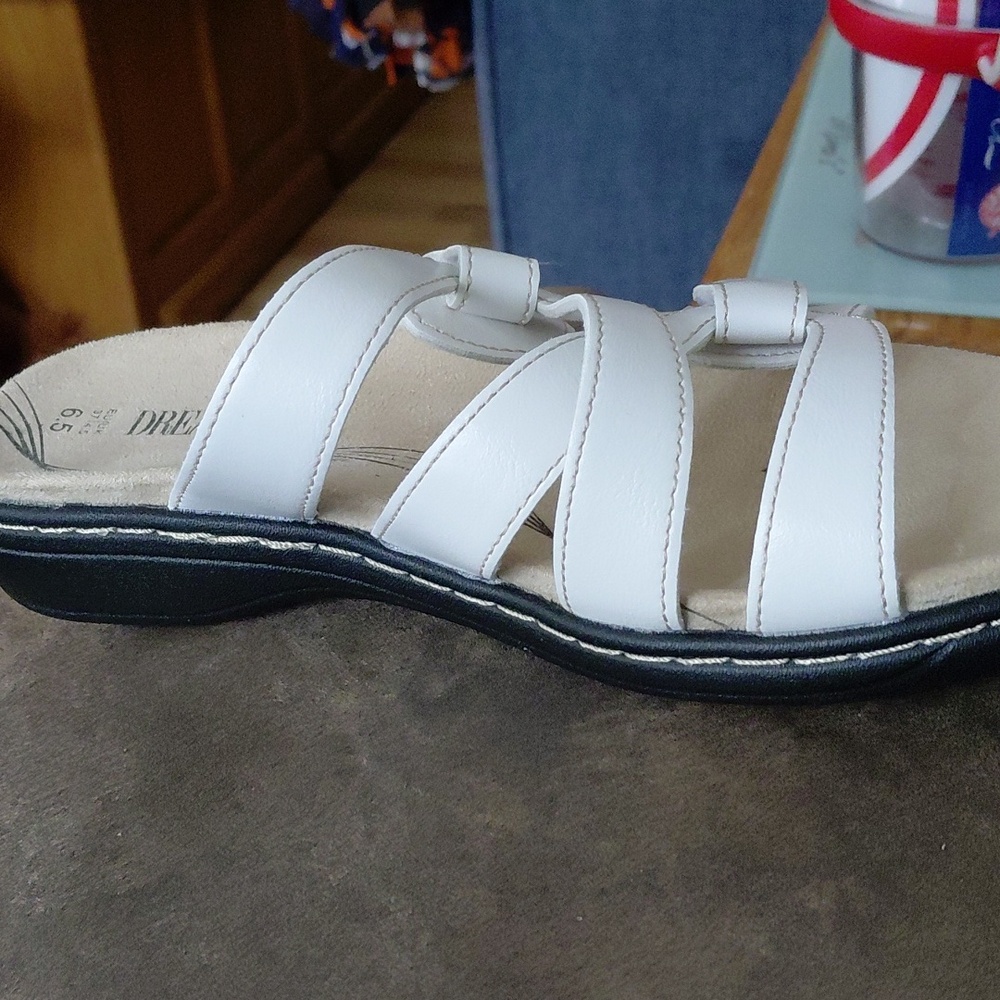 Sandles Size 6.5 - Picture 2 of 7